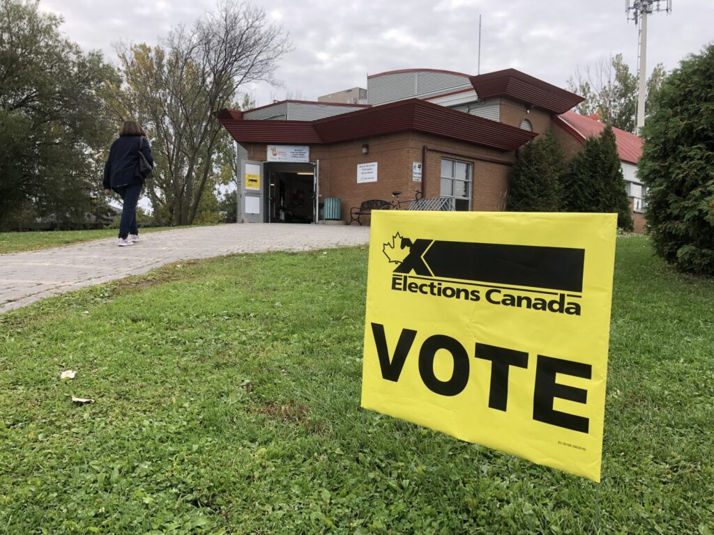 Élections fédérales 2025 : des luttes serrées jusqu’à la ligne d’arrivée